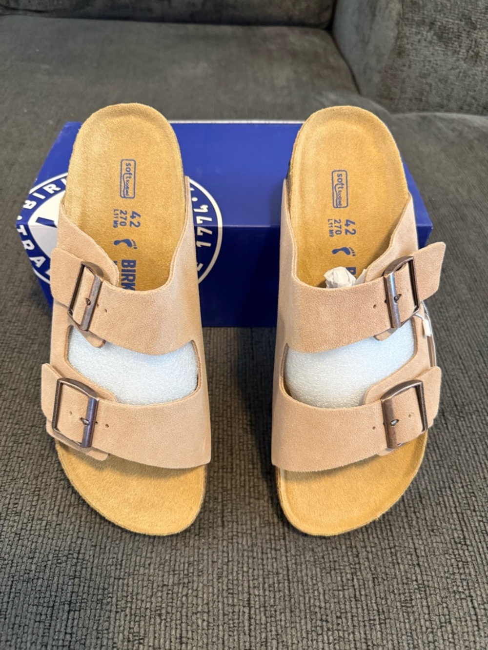 Birkenstock Arizona Mud Suede Clogs EU 42 US MENS 9 WOMENS 11
NOT FOR SALE
